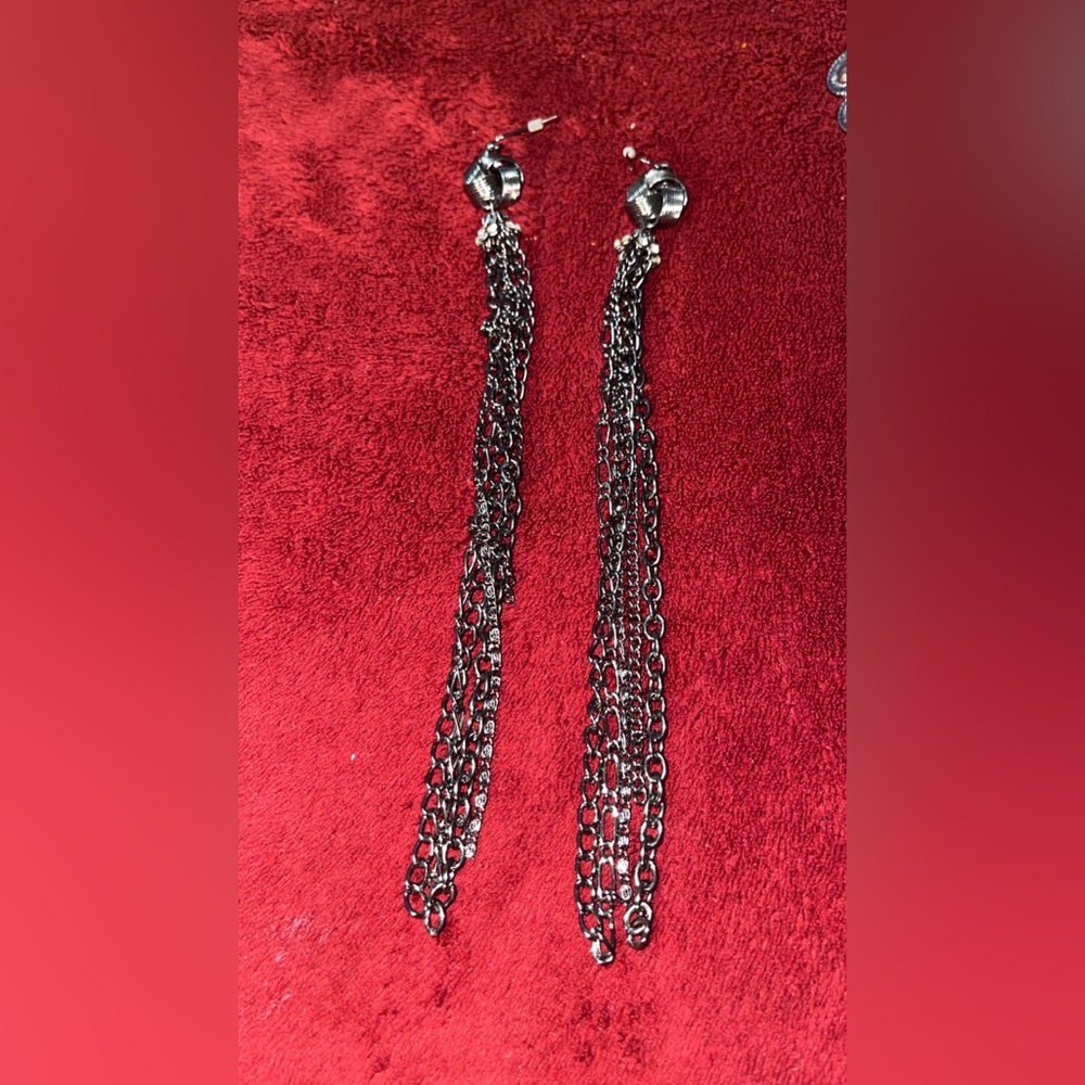dangle earring - Picture 2 of 3